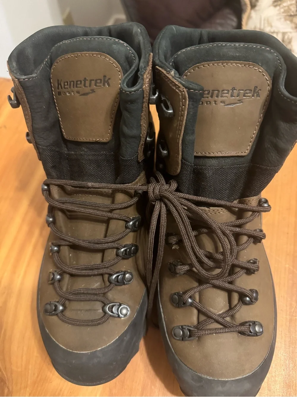 Brown Leather Waterproof Men's Hiking Boots